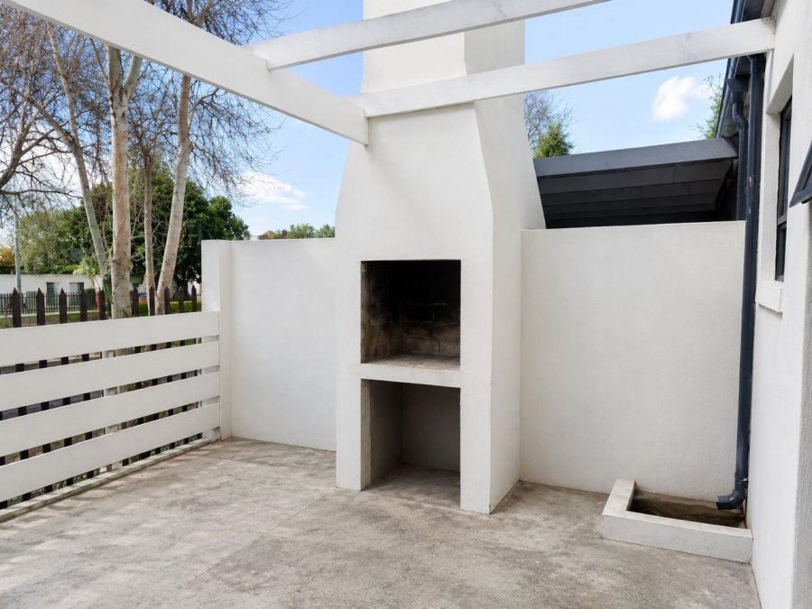 2 Bedroom Property for Sale in Burgundy Estate Western Cape